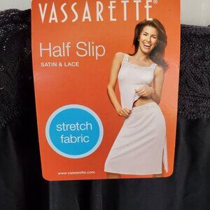 VASSARETTE Half Slip Women's Medium Black Satin & Lace Nylon Stretch Waistband